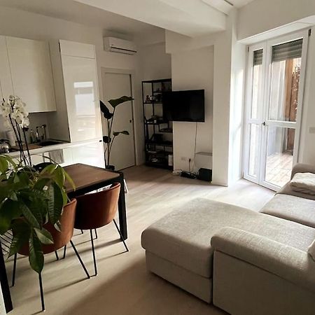 Modern Apartment - Walking Distance To Milan Central Station Extérieur photo