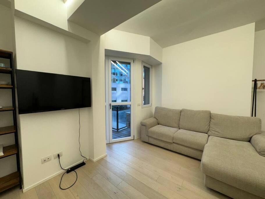 Modern Apartment - Walking Distance To Milan Central Station Extérieur photo